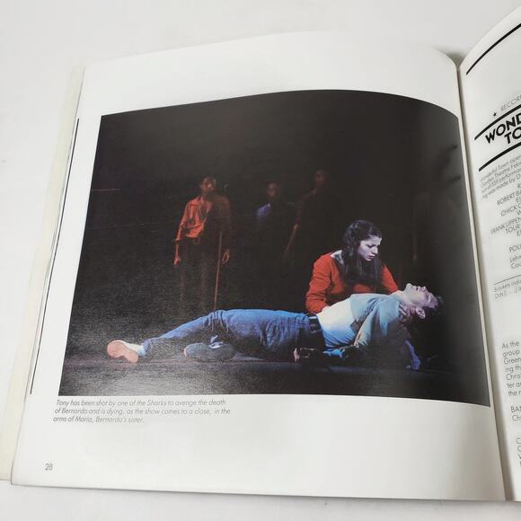 Leonard Bernstein American Musicals Candide West Side Storey 3 Cassette Box Set - Picture 3 of 6